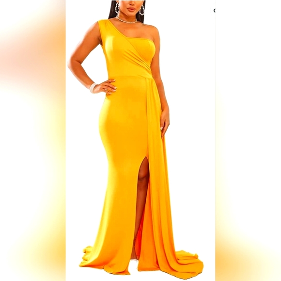 Golden Elegant One Shoulder Sleeveless Maxi Dress - Picture 4 of 6